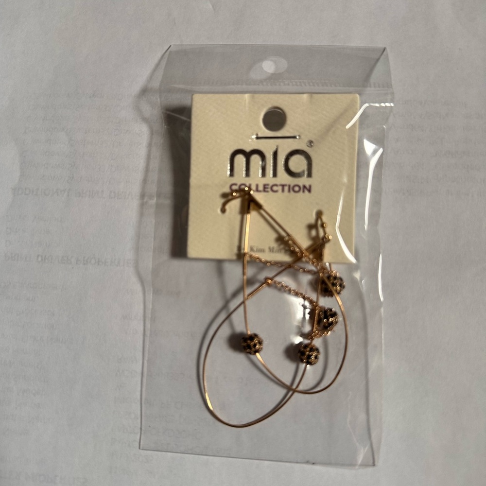 Mia Collection Gold Hoop Earrings